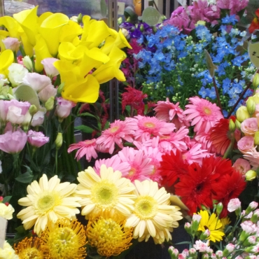 大阪府大阪市淀川区の花屋 十三花園にフラワーギフトはお任せください 当店は 安心と信頼の花キューピット加盟店です 花キューピットタウン